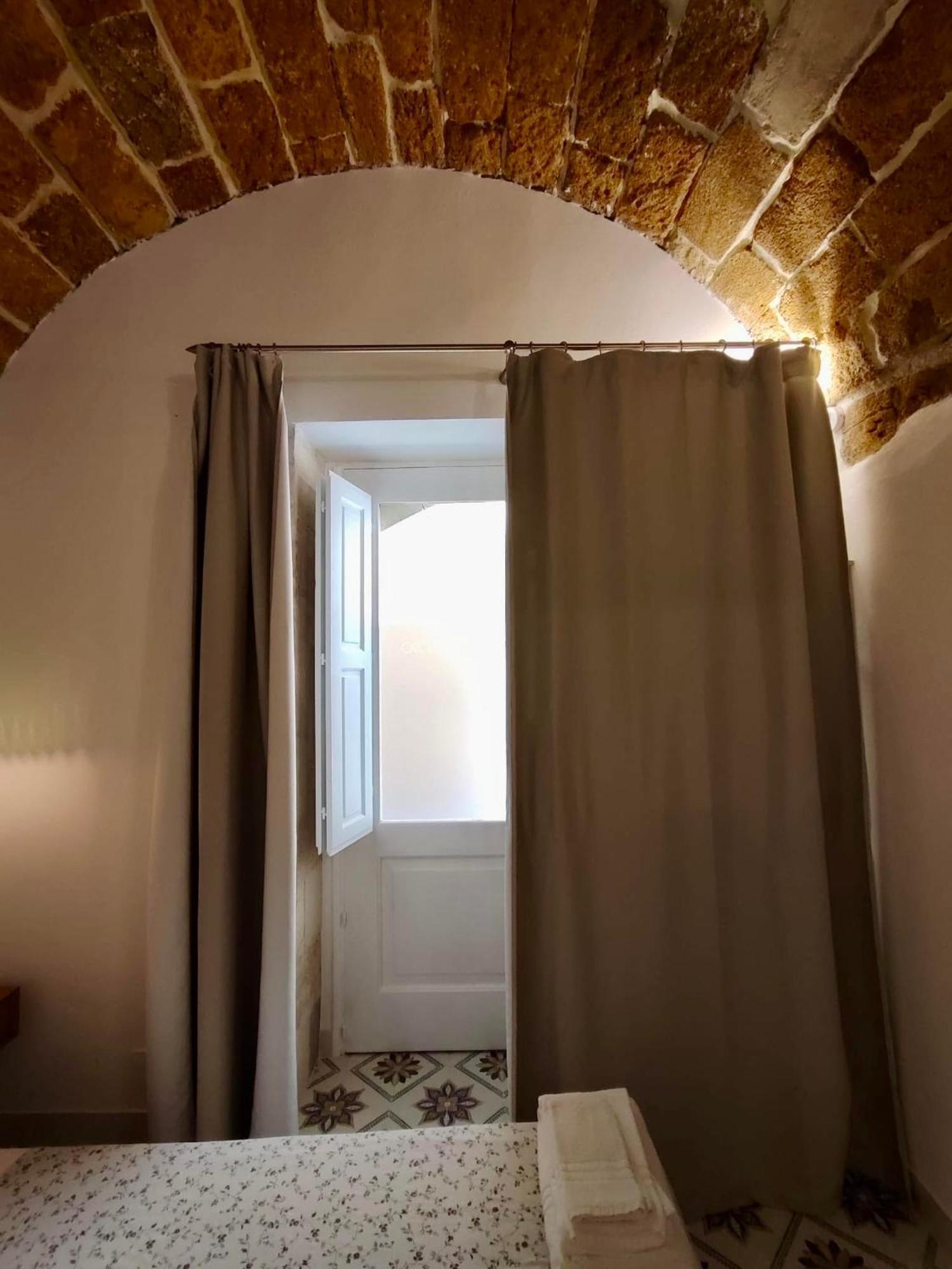 La Via Della Giudecca Bed & Breakfast Syracuse Ngoại thất bức ảnh