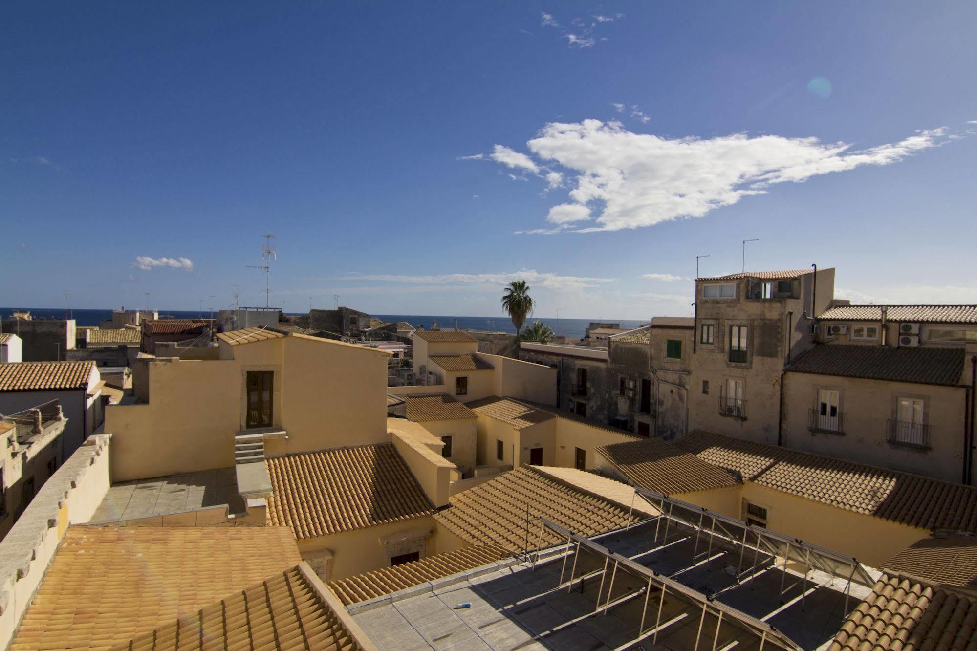 La Via Della Giudecca Bed & Breakfast Syracuse Ngoại thất bức ảnh