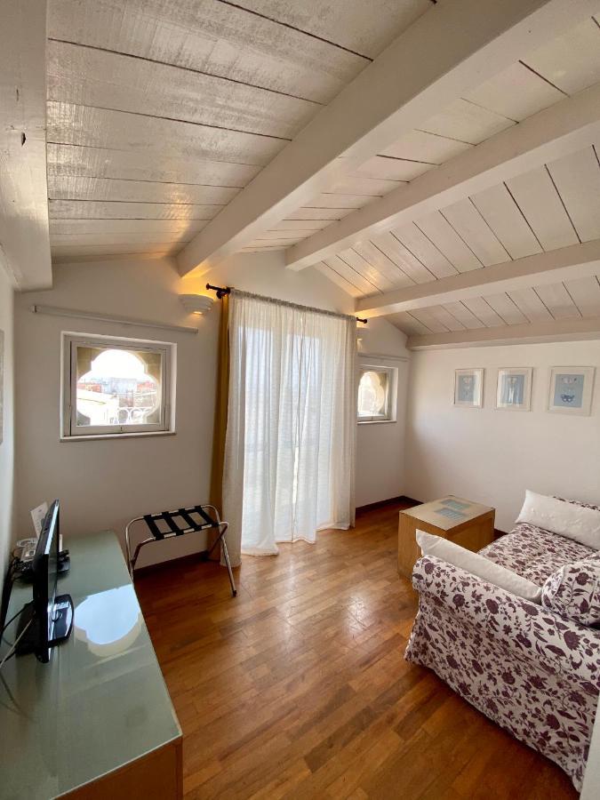 La Via Della Giudecca Bed & Breakfast Syracuse Ngoại thất bức ảnh